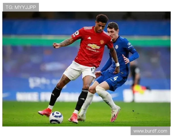 比塞克禁区内手球引发争议 裁判通过VAR判定点球结果 比塞克禁区内手球引发争议 裁判通过VAR判定点球结果